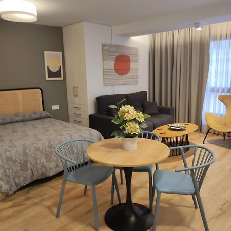 מאלגה Apartamentos Leonor מראה חיצוני תמונה