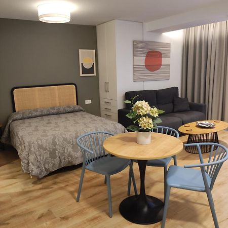מאלגה Apartamentos Leonor מראה חיצוני תמונה