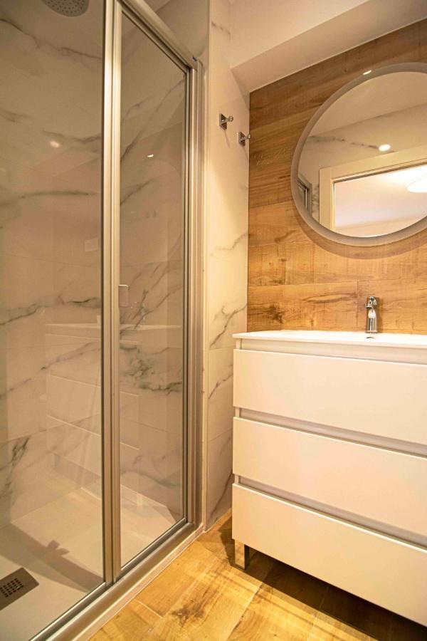 מאלגה Apartamentos Leonor מראה חיצוני תמונה