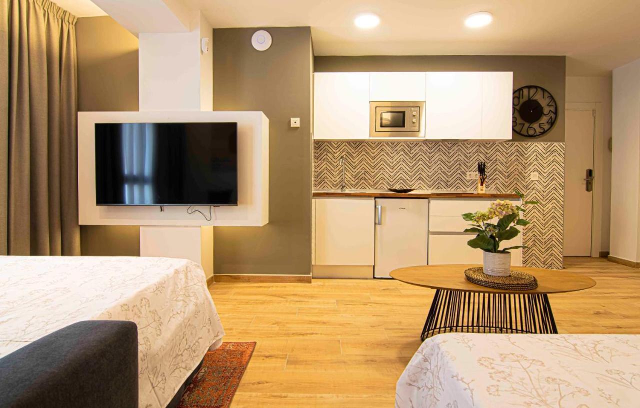 מאלגה Apartamentos Leonor מראה חיצוני תמונה