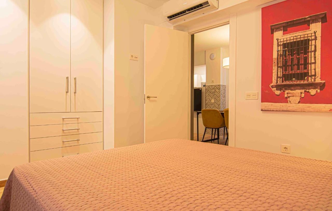 מאלגה Apartamentos Leonor מראה חיצוני תמונה
