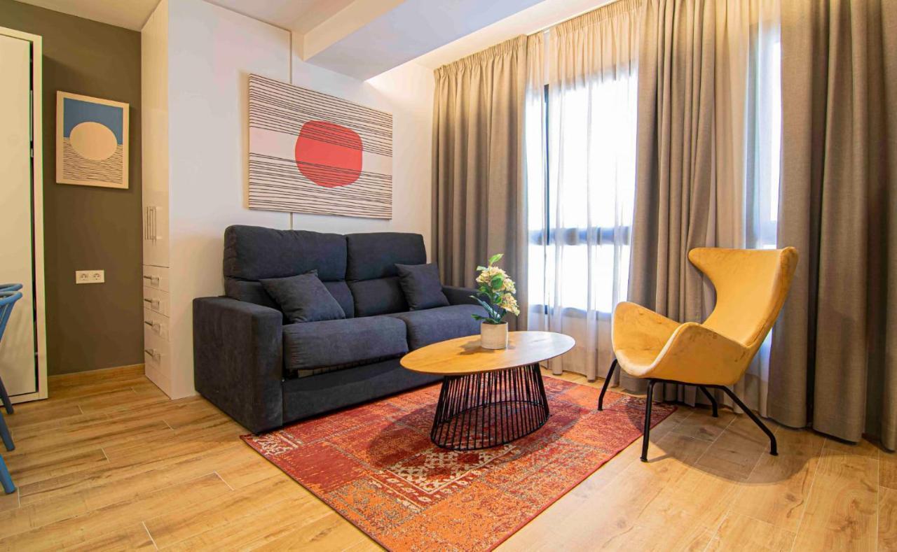 מאלגה Apartamentos Leonor מראה חיצוני תמונה