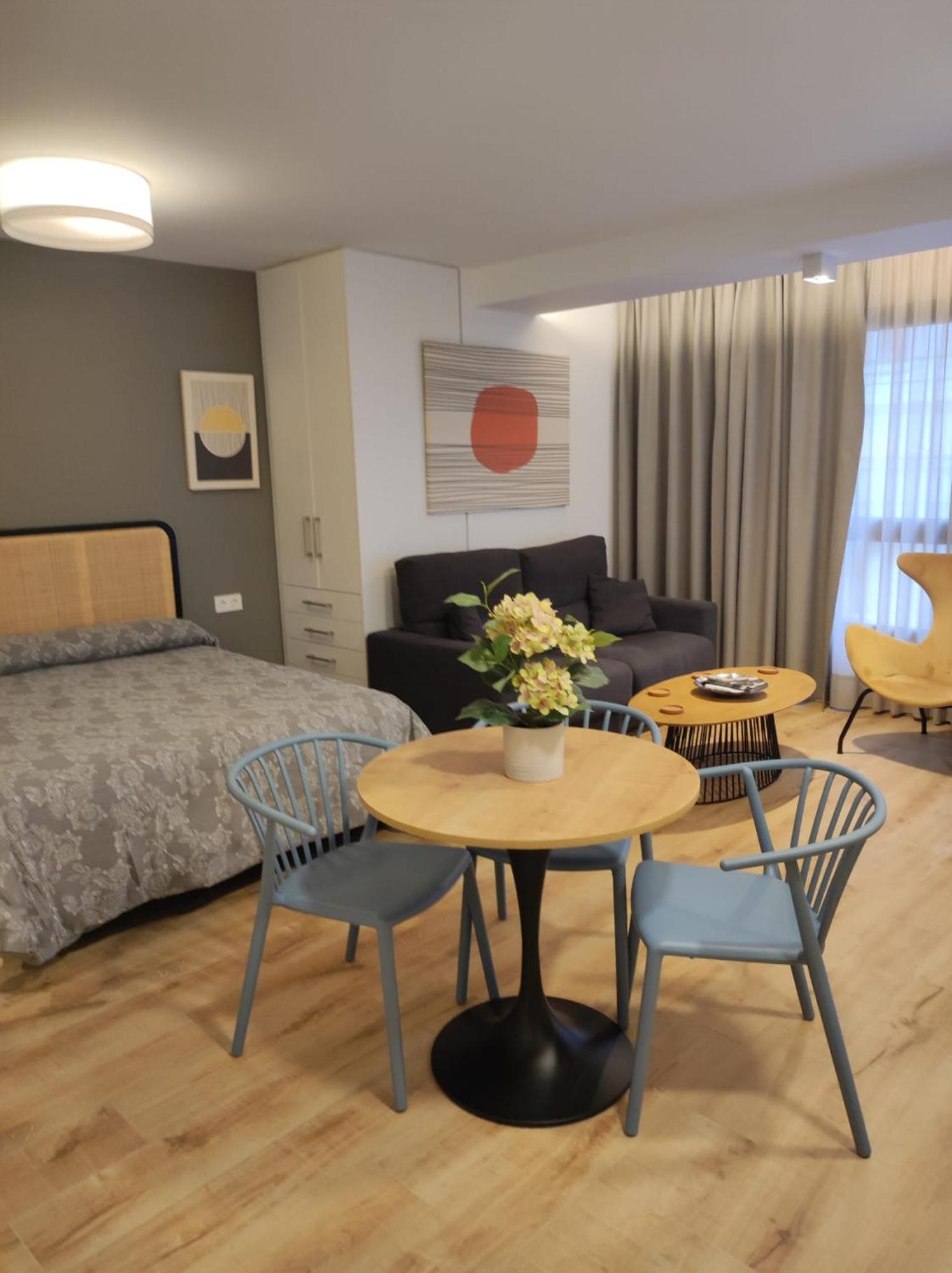 מאלגה Apartamentos Leonor מראה חיצוני תמונה