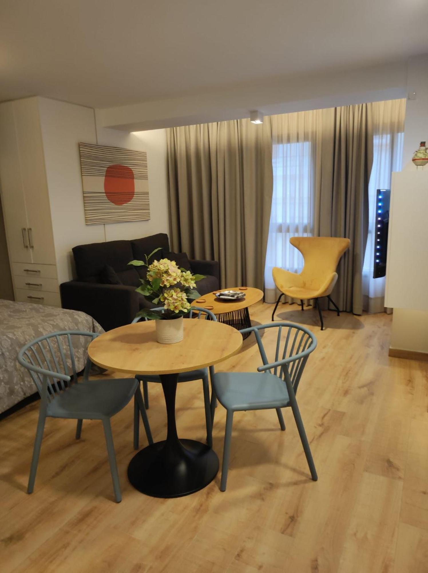 מאלגה Apartamentos Leonor מראה חיצוני תמונה