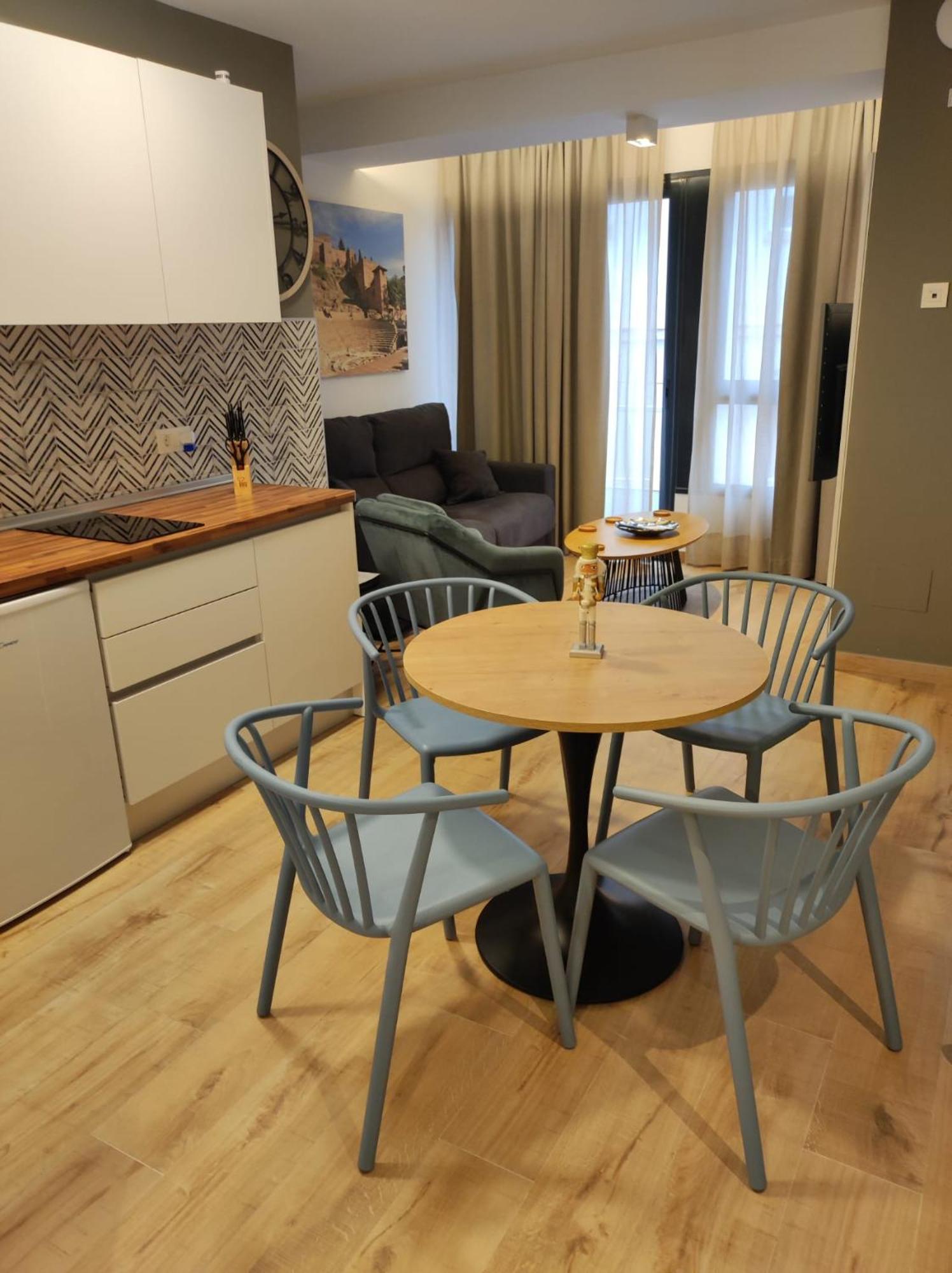 מאלגה Apartamentos Leonor מראה חיצוני תמונה