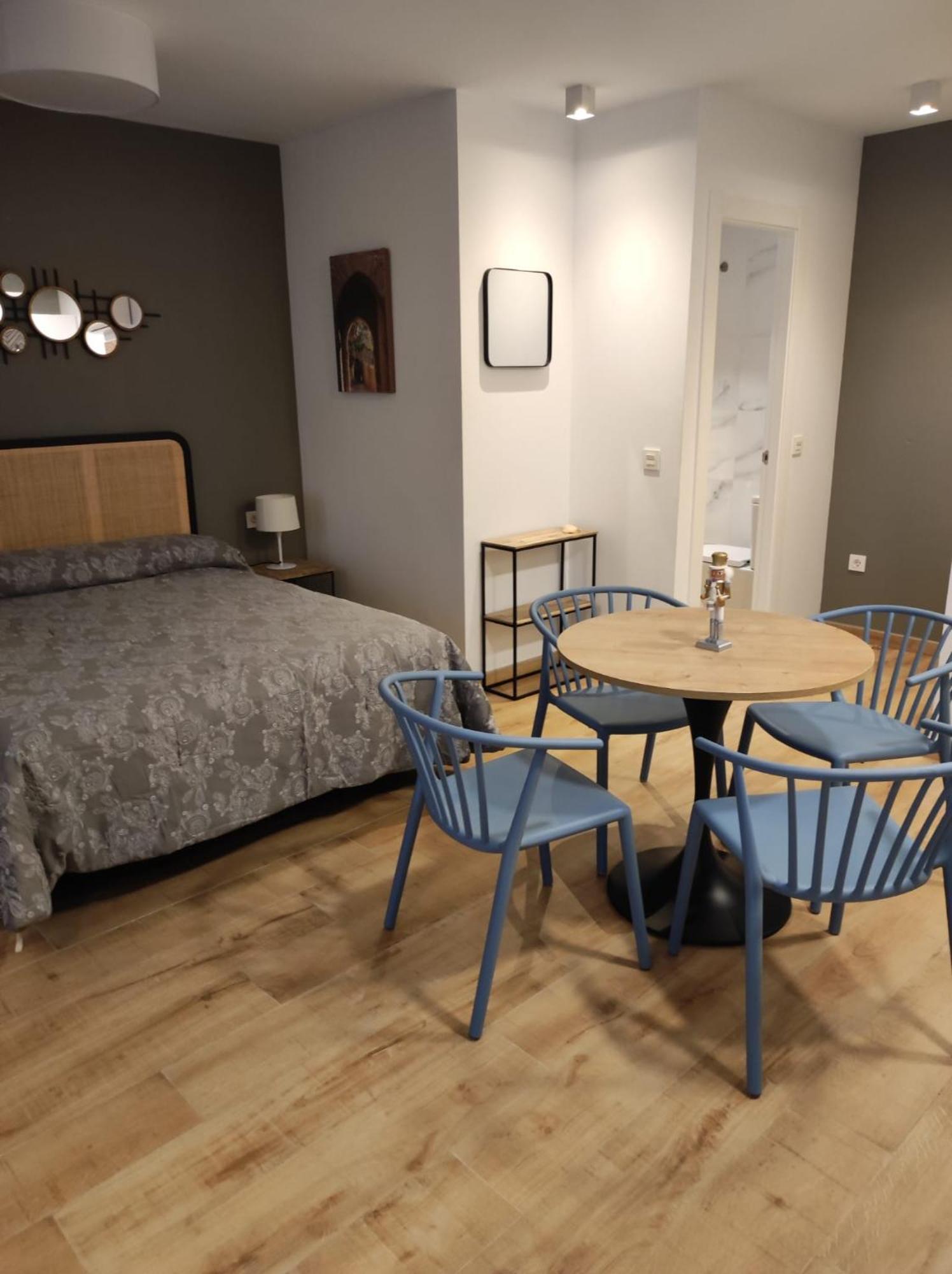 מאלגה Apartamentos Leonor מראה חיצוני תמונה